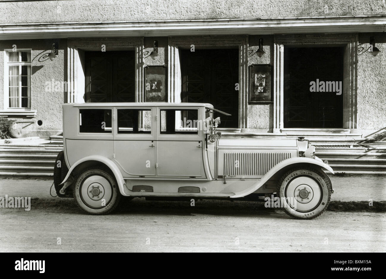 transport / transportation, car, vehicle variants, Maybach, W3, Germany, 1925, 1920s, 20s, 20th century, historic, historical, luxurious car, luxury car, luxurious cars, luxury cars, German, car body, vehicle body, body, bodywork, car bodies, made by Maybach-Motorenbau GmbH, Friedrichshafen am Bodensee, car, cars, automobile, automobiles, official car, official cars, Made in Germany, Additional-Rights-Clearences-Not Available Stock Photo