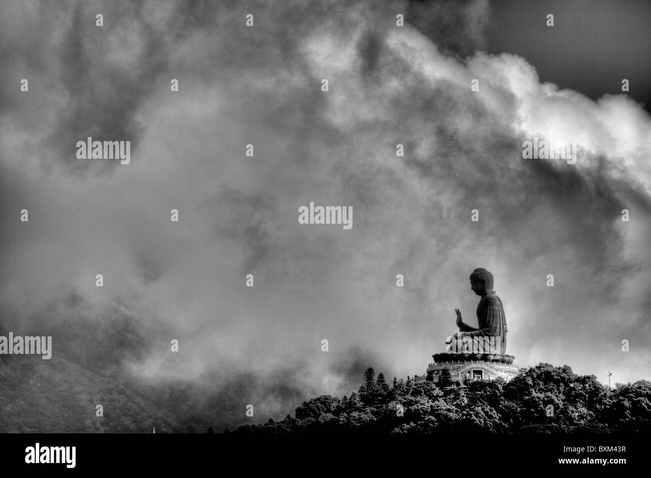 Hong Kong, Lantau island seated bronze statue Buddah, at Po Lin Monestary Stock Photo