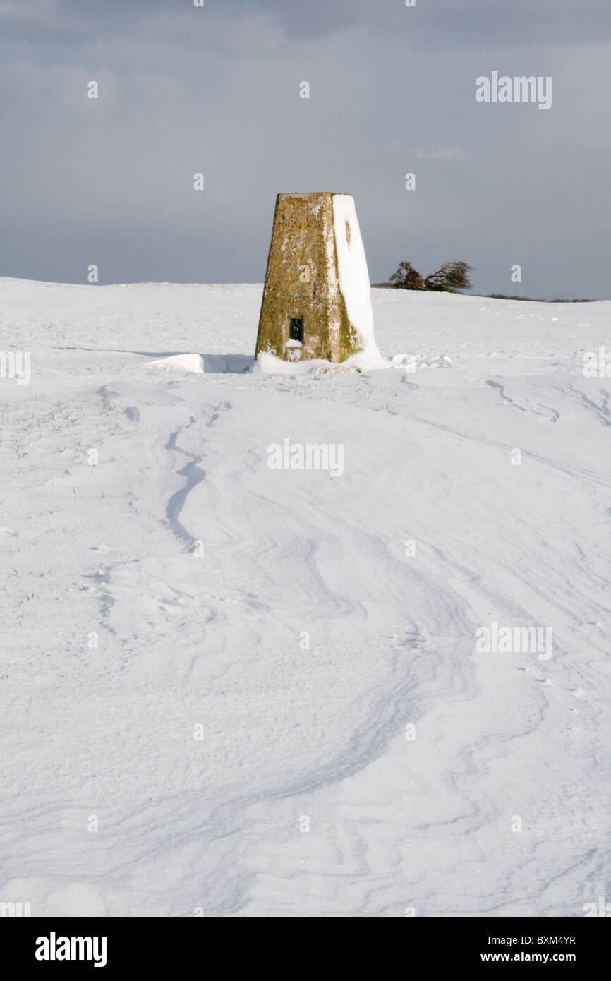 Triangulation map hi-res stock photography and images - Alamy