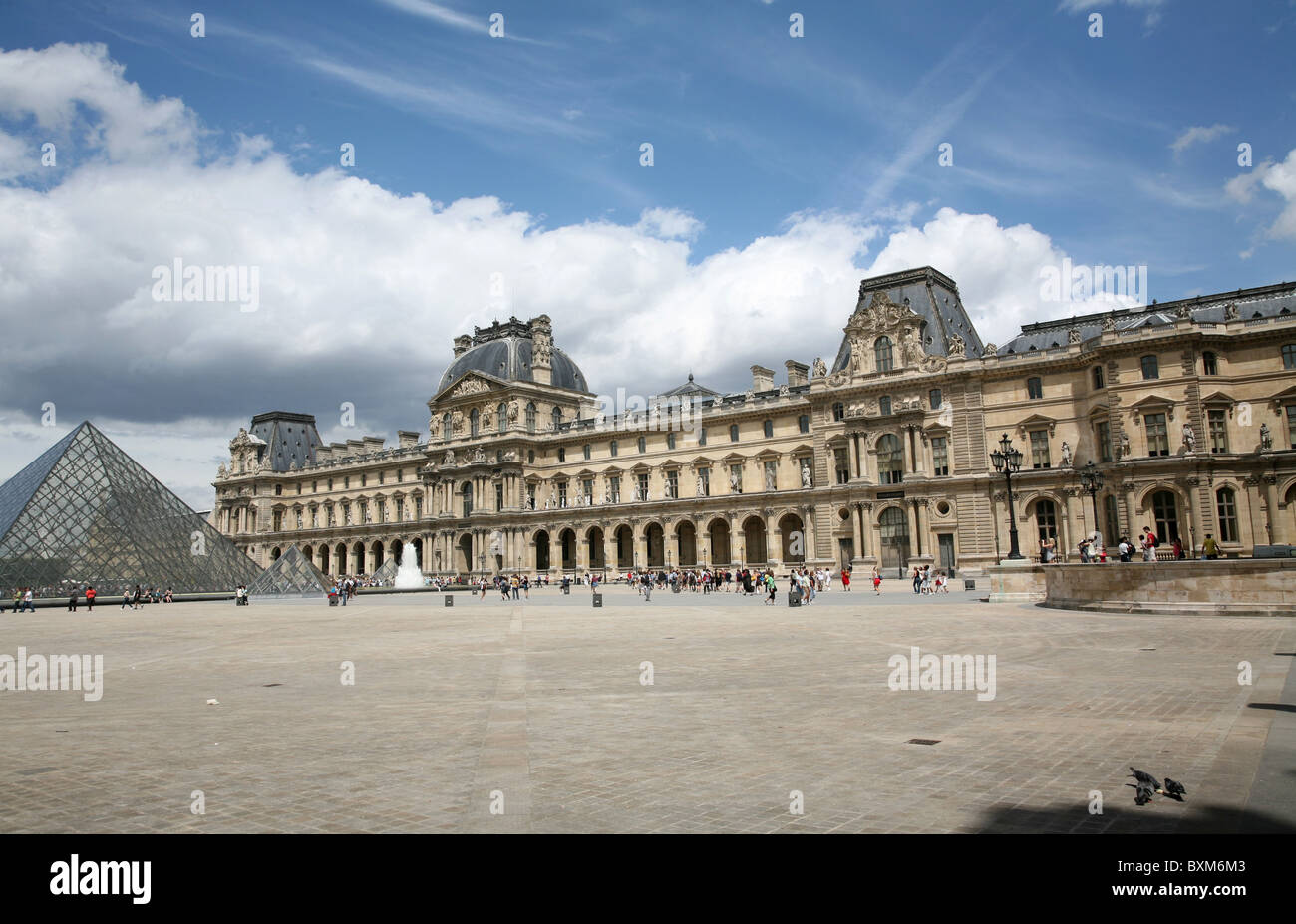Louvre museum facade hi-res stock photography and images - Alamy