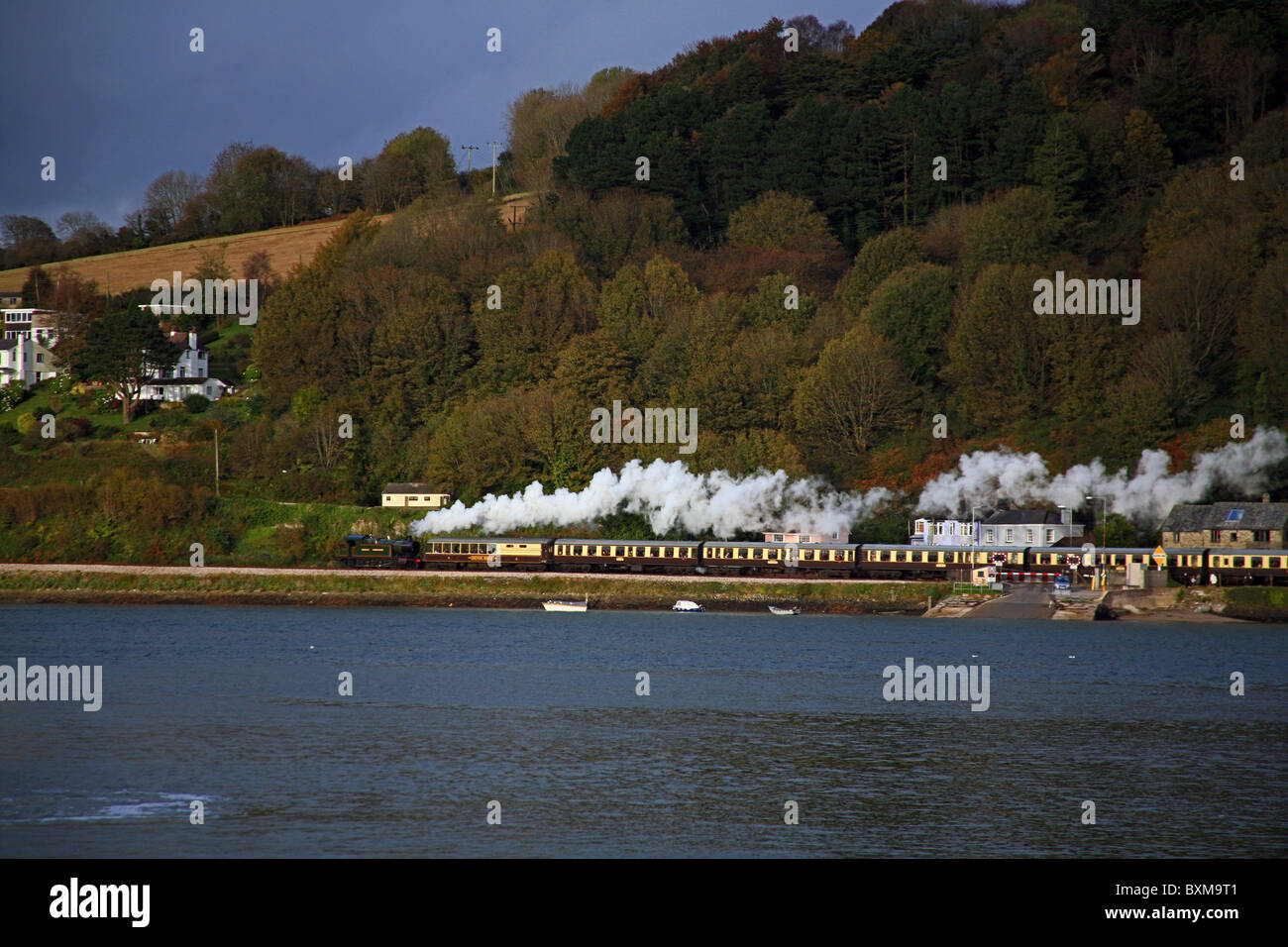 Paignton Dartmouth Steam Train Climbs Hi res Stock Photography And paignton-dartmouth-steam-train-climbs-hi-res-stock-photography-and