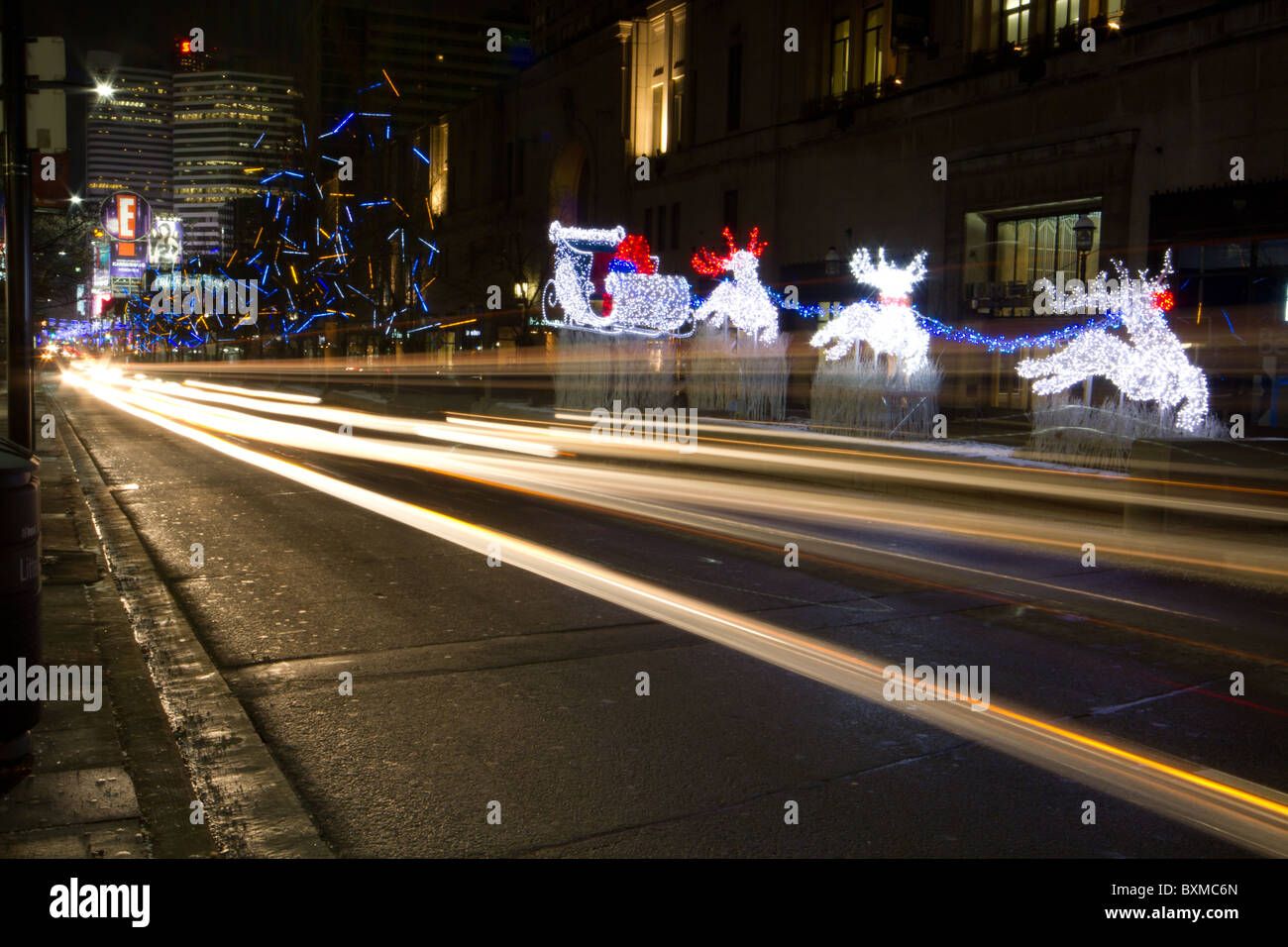 Night winter road hi-res stock photography and images - Alamy