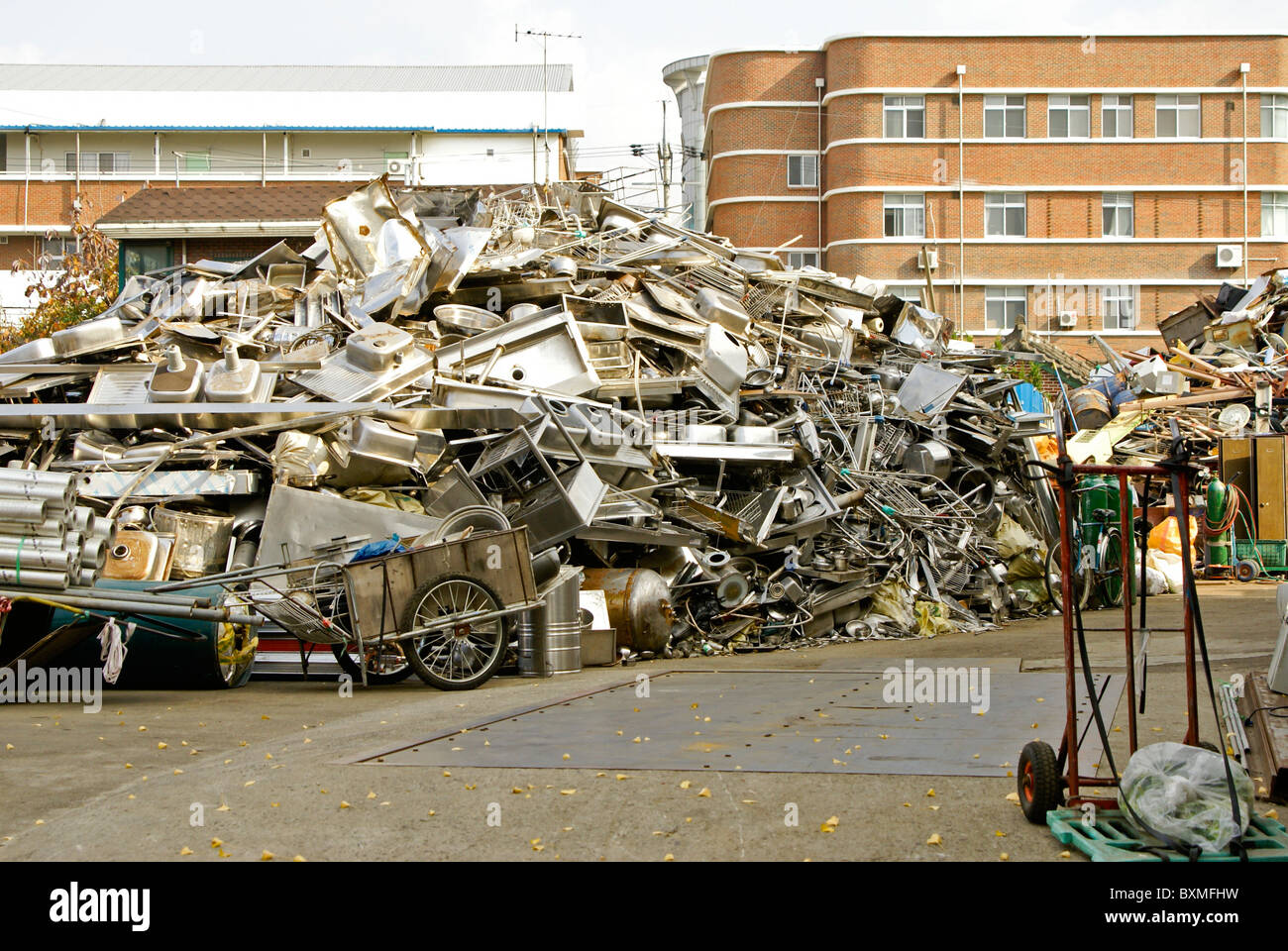 Pile Of Scrap Metal Jeonju Hanok Village South Korea Stock Photo Alamy