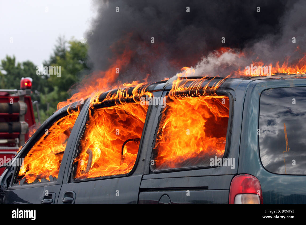 Car Black Smoke Stock Photos & Car Black Smoke Stock Images - Alamy