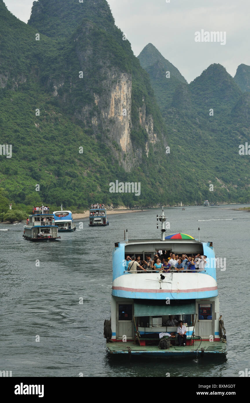 Riverboats on the Li river, Guilin area, Southern China Stock Photo - Alamy