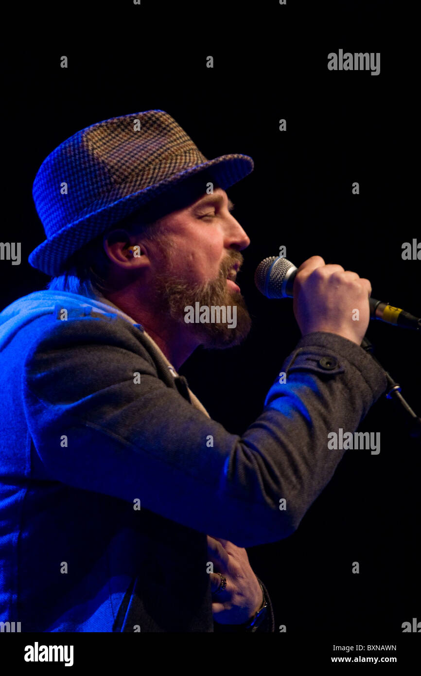 Rock band cake in concert hires stock photography and images Alamy