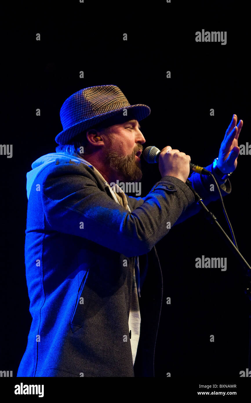 Rock band cake in concert hires stock photography and images Alamy