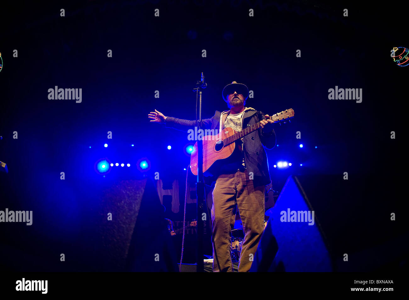 Rock band cake in concert hires stock photography and images Alamy