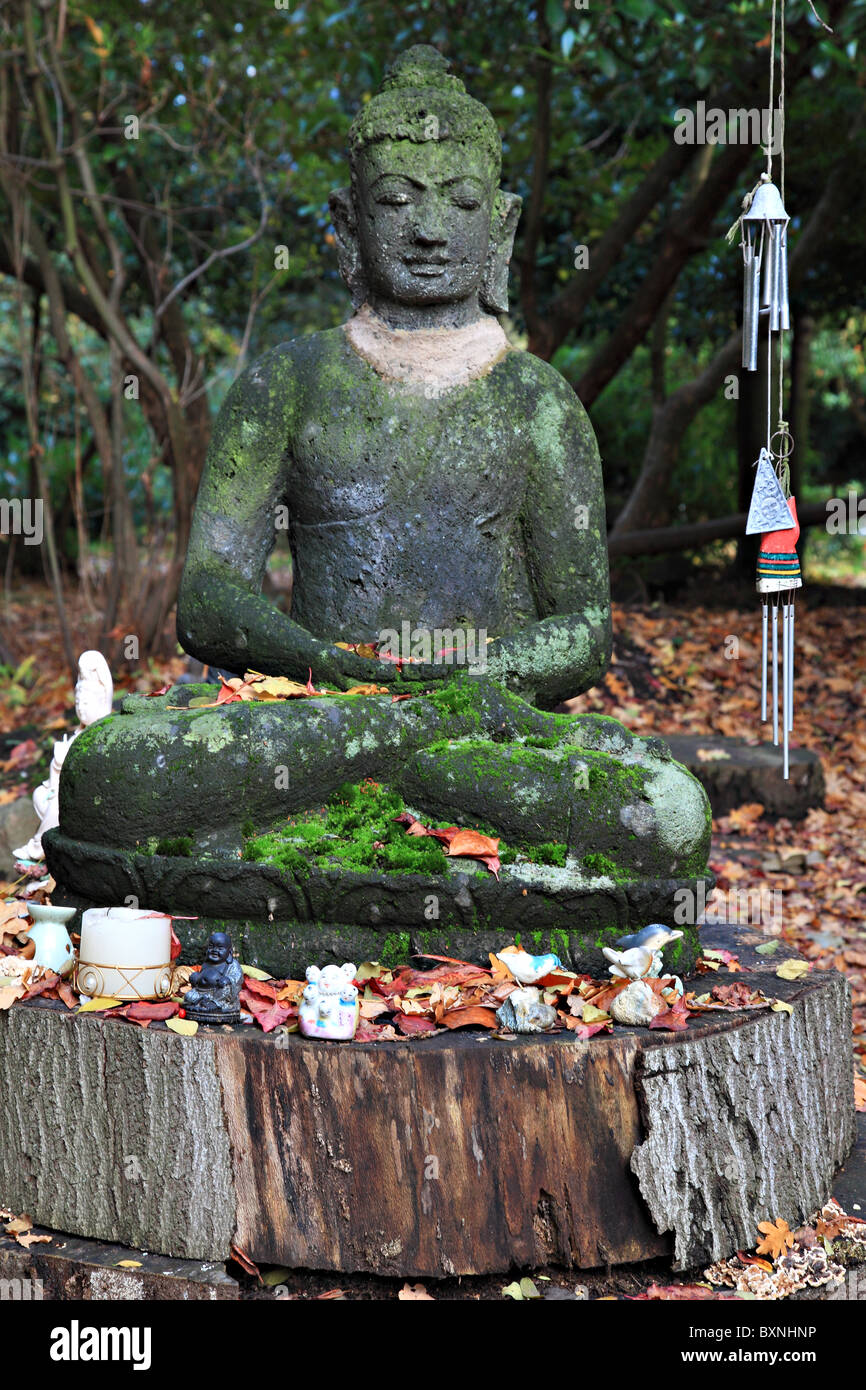 Buddhapadipa Buddhist Thai Temple Garden Wimbledon Surrey England Stock Photo