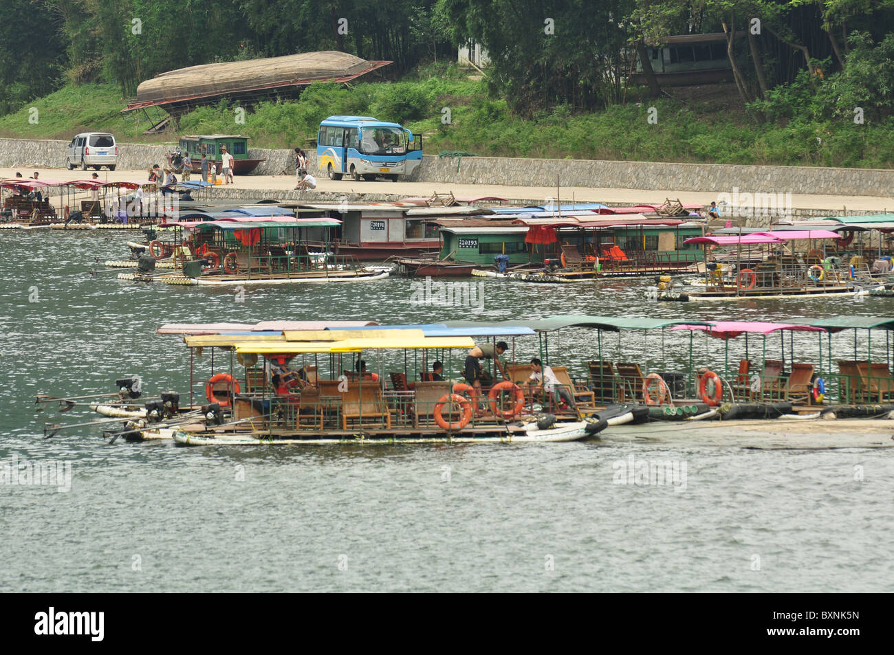 River boats on the Li River, Guilin area, Southern China Stock Photo ...