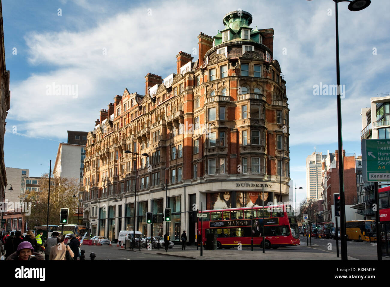 Burberry store, Knightsbridge, London, Uk Stock Photo - Alamy