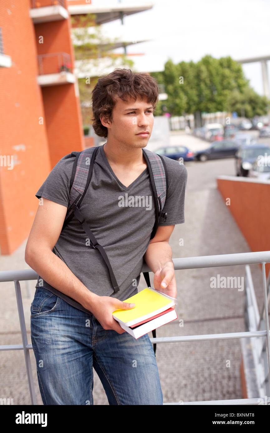 Teenager student learning hi-res stock photography and images - Alamy
