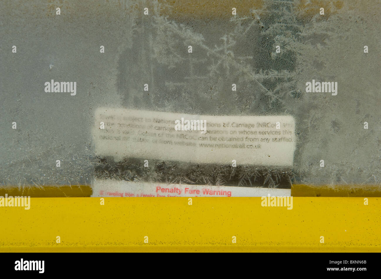 Download Frosted Glass Window High Resolution Stock Photography And Images Alamy Yellowimages Mockups