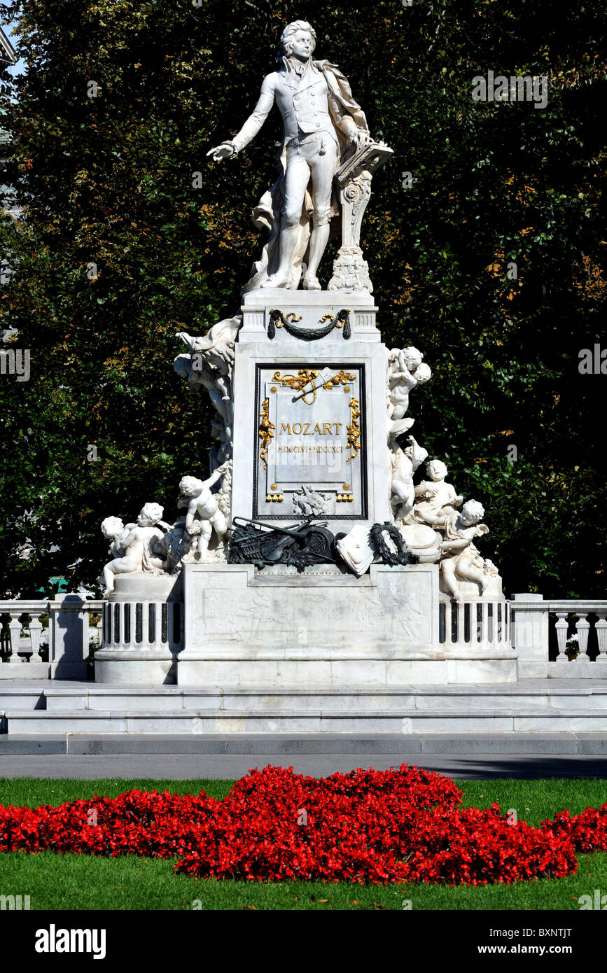 Mozart statue, Vienna, Austria, Europe, Memorial to Mozart in the Burggarten Stock Photo