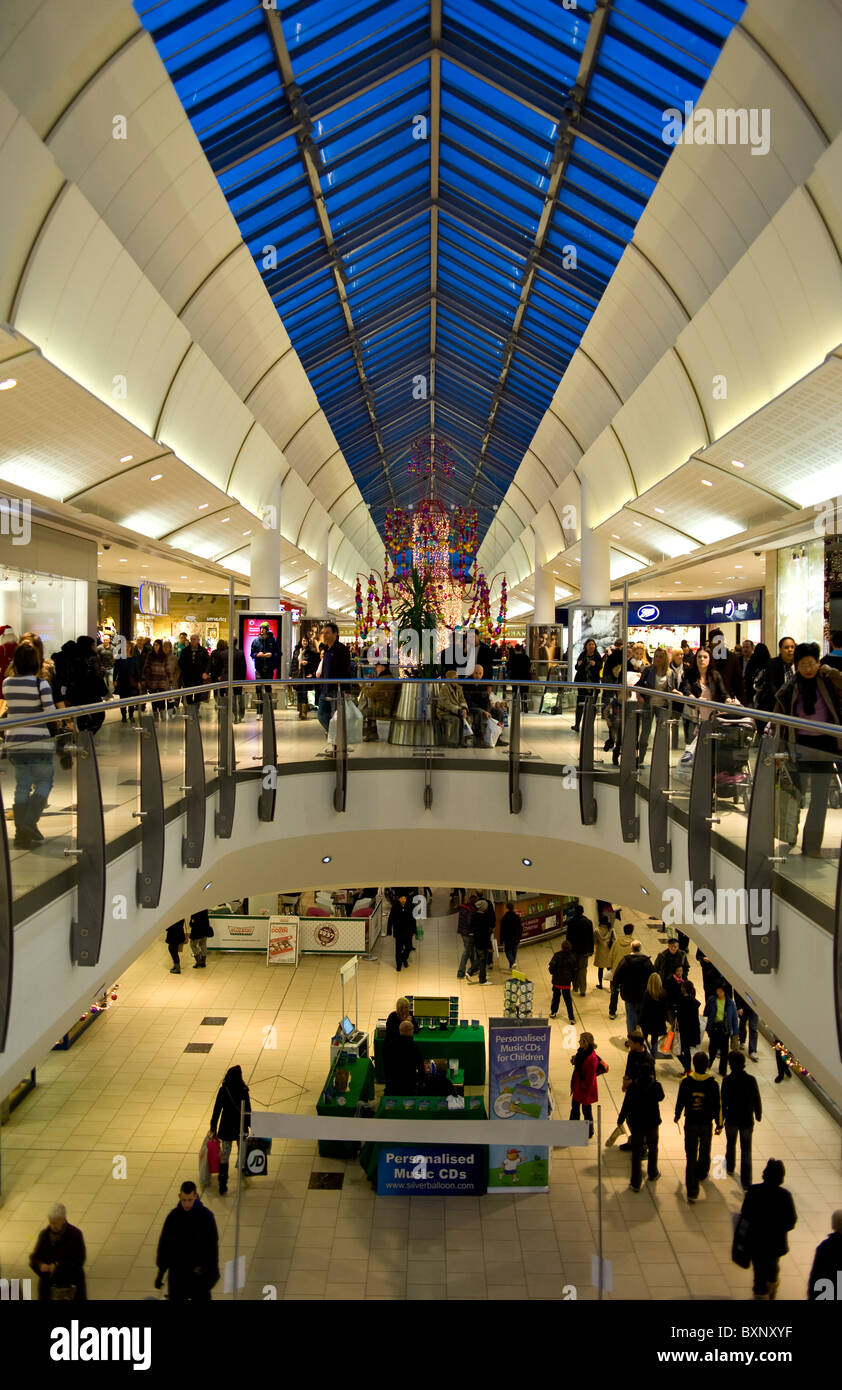 Lakeside shopping centre hires stock photography and images Alamy