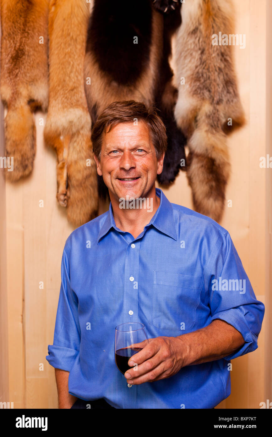 Alaska, Big Lake, Happy Trails Kennel. Martin Buser at his home Stock