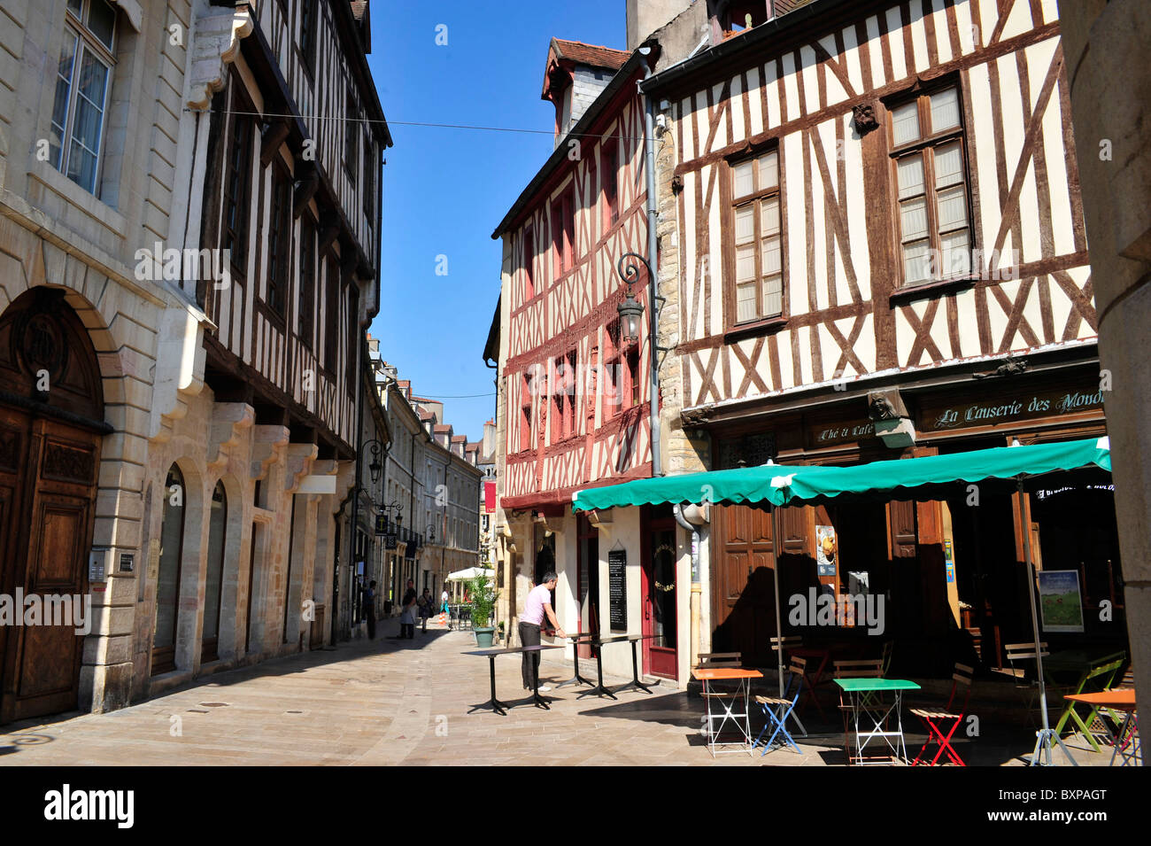 Dijon (21): street 'rue de l'amiral Roussin' Stock Photo