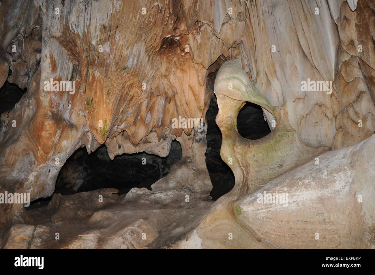 Dripstone formations in Cango Caves, Oudtshoorn, South Africa Stock ...