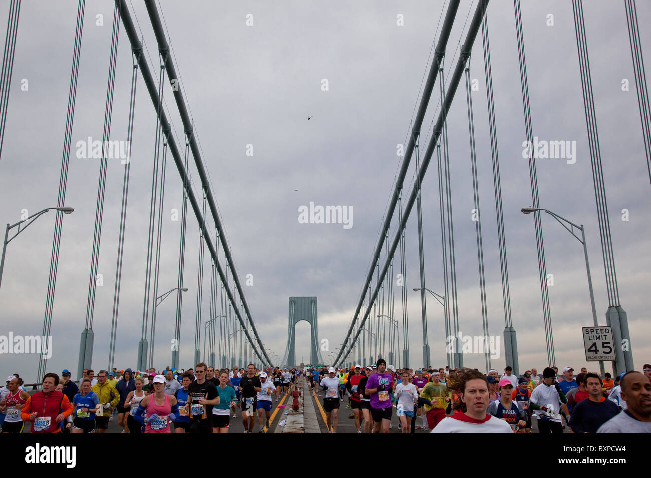 New york city marathon verrazano bridge hires stock photography and
