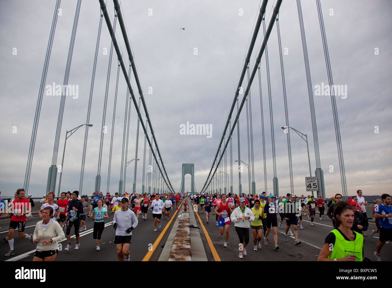 Verrazano narrows bridge marathon hires stock photography and images