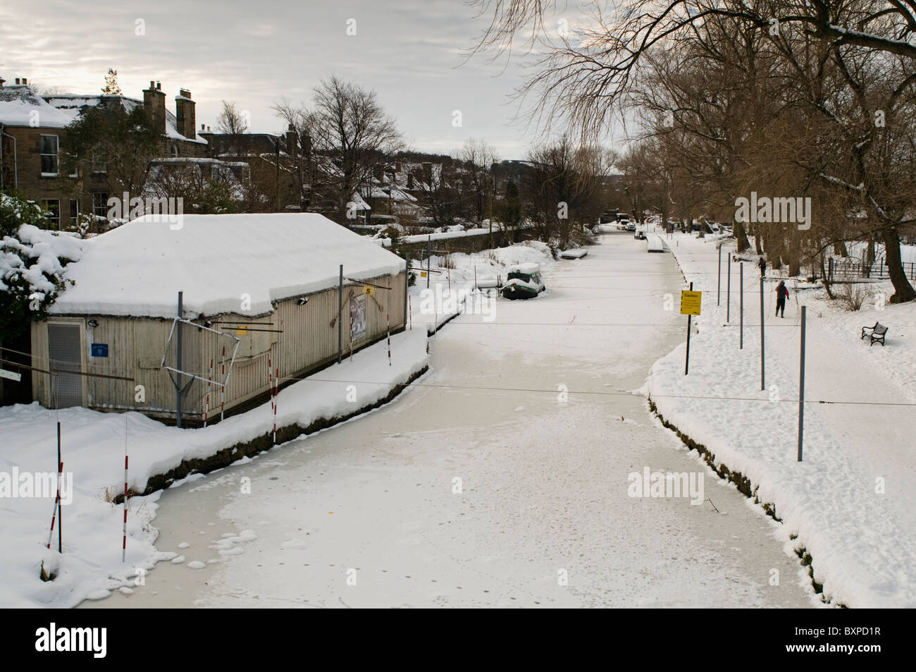 Winter on the Union Canal, at Harrison Park, Edinburgh Stock Photo Alamy
