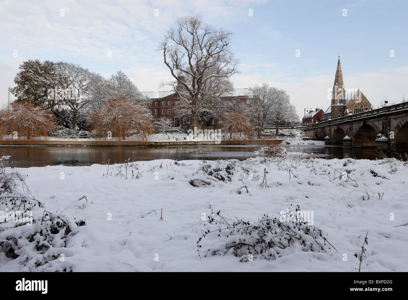 Arctic conditIons at the English Bridge in Shrewsbury during one of the worst winters on record  in Britain. Stock Photo