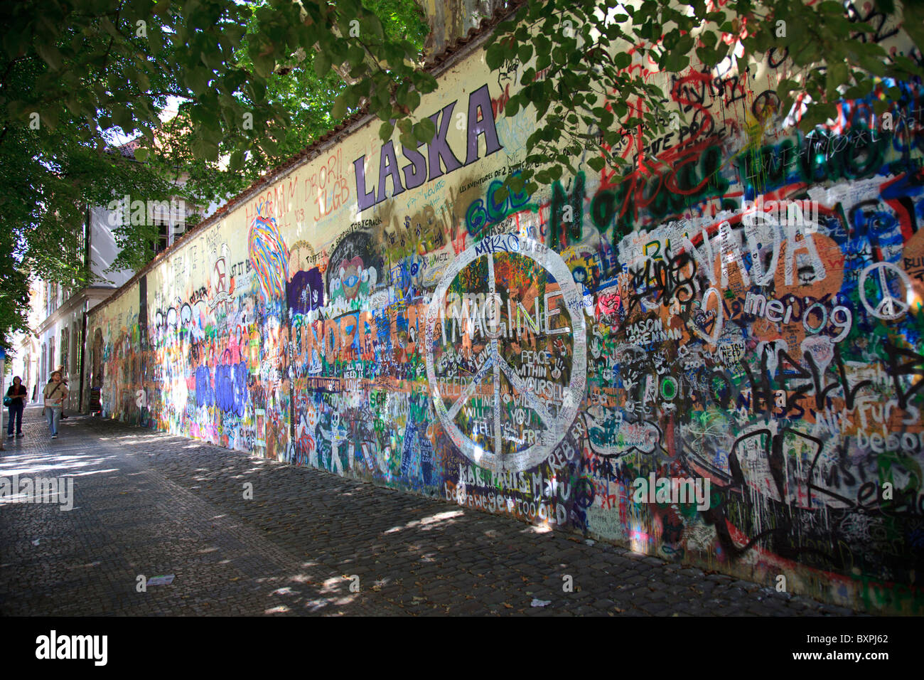 John Lennon Beatles Graffiti wall Prague Czech Republic Stock Photo Alamy