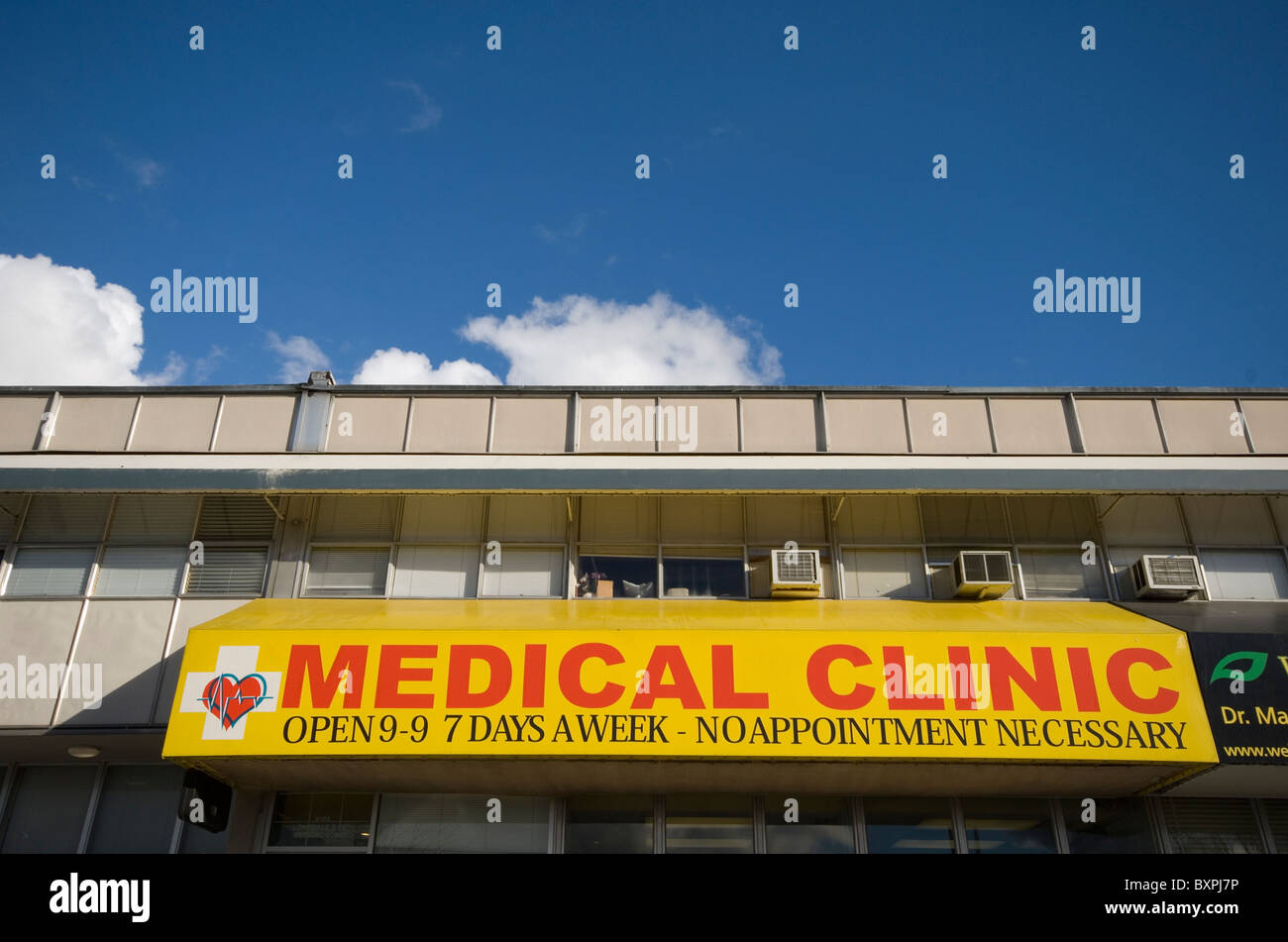 Sign Advertising Medical Clinic Open 7 Days A Week No Appointment Necessary In Canada Stock Photo Alamy