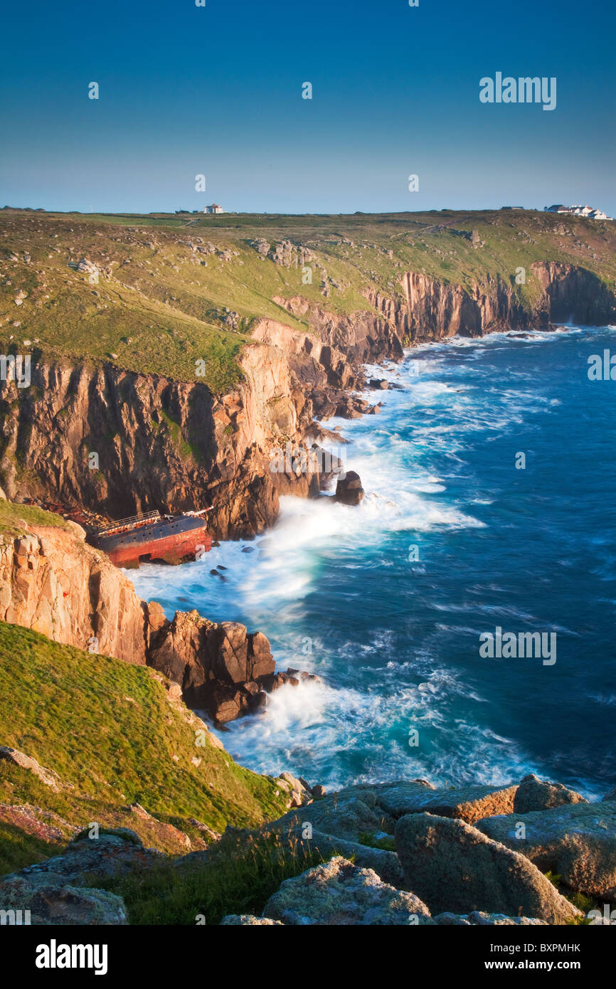 Rugged cliffs hi-res stock photography and images - Alamy
