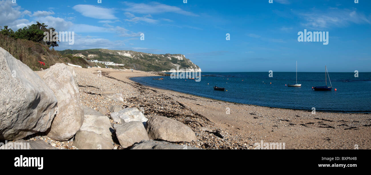 shingle beach at ringstead bay dorset - route of the south west coast path Stock Photo