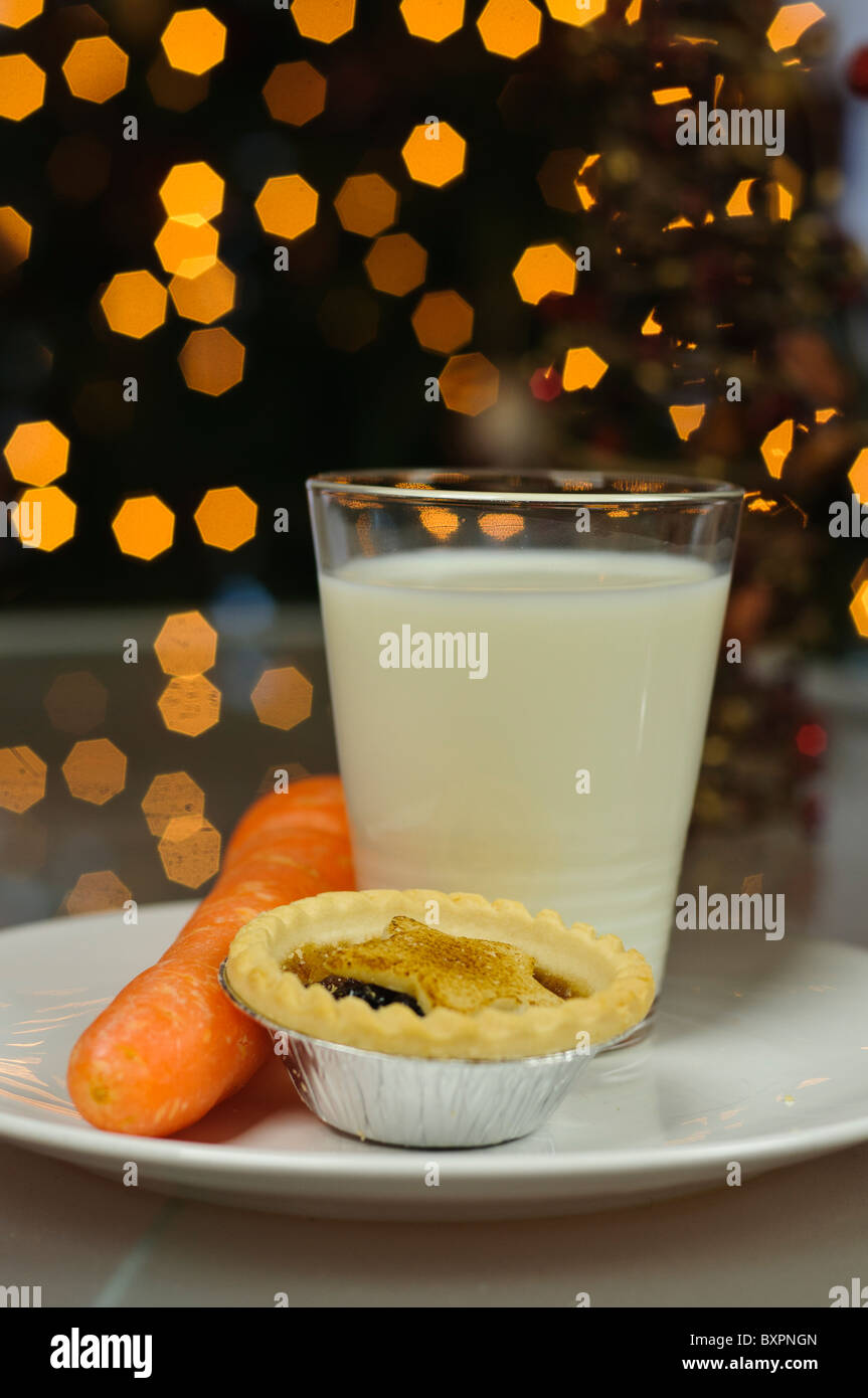 Plate Mince Pie & Personalised Santas Mince Pie Plate And Letter Sc 1