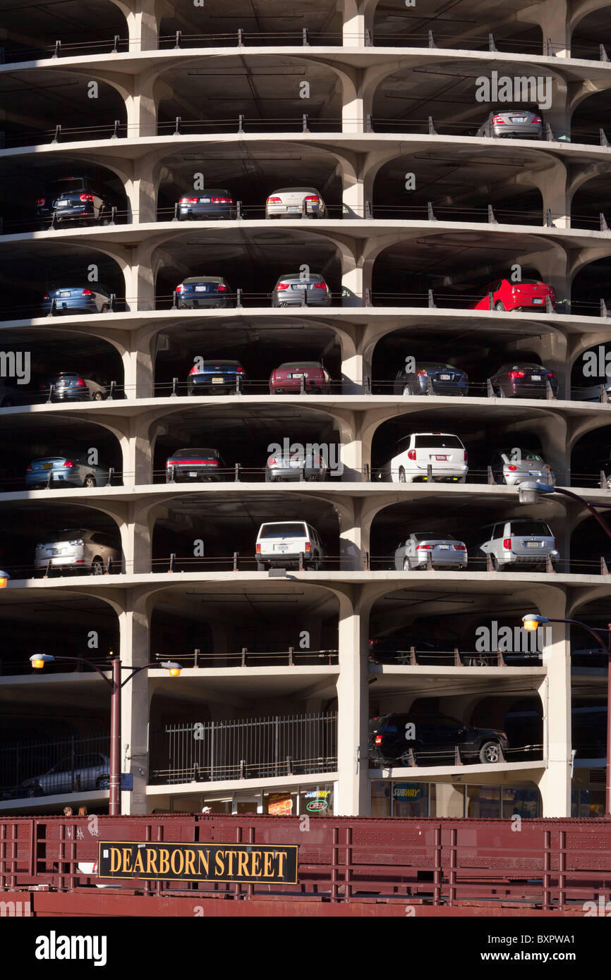 Chicago illinois marina city parking hi-res stock photography and images -  Alamy