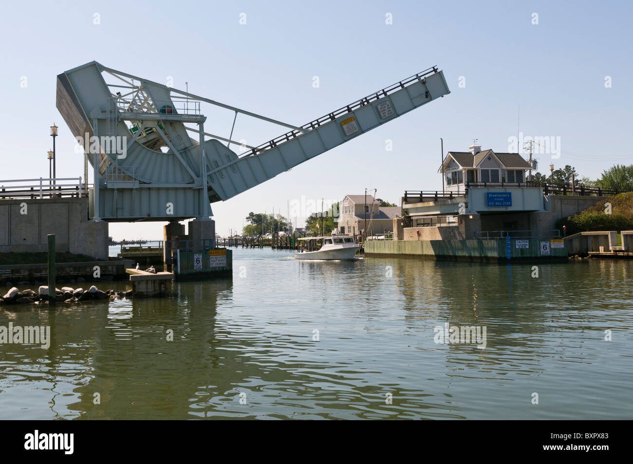 Maryland drawbridge at tilghman island hires stock photography and