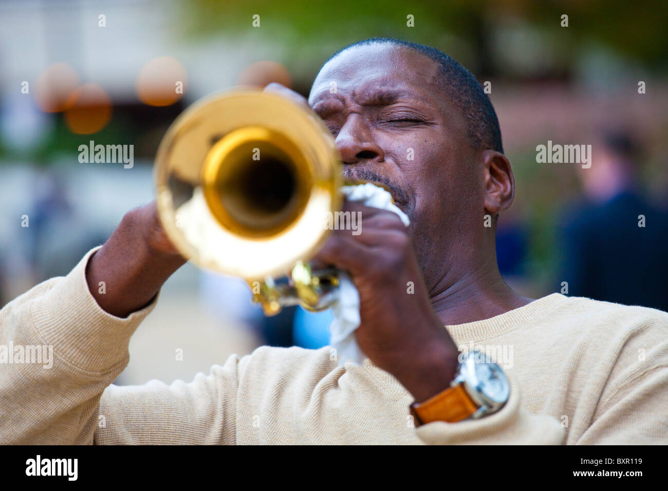 Street musician playing a trumpet in Washington DC Stock Photo Alamy