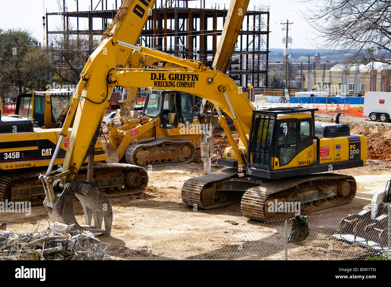 Heavy equipment at the USC Towers dorm buildings demolition site in March  2007, Columbia, SC Stock Photo - Alamy
