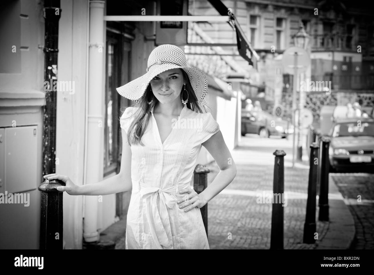 Portrait of a young woman in summer dress Stock Photo - Alamy