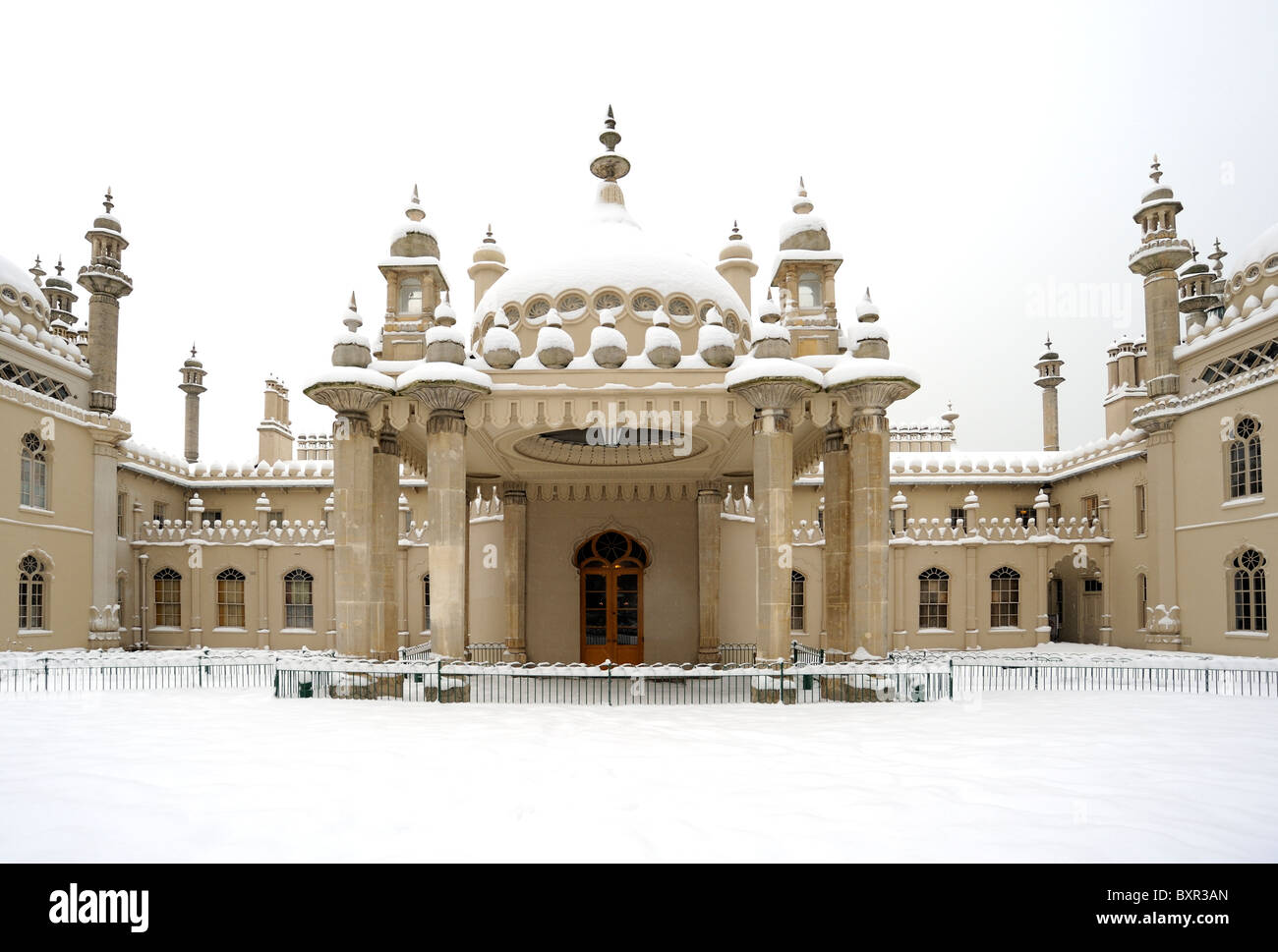 The Royal Pavillion covered in snow Stock Photo