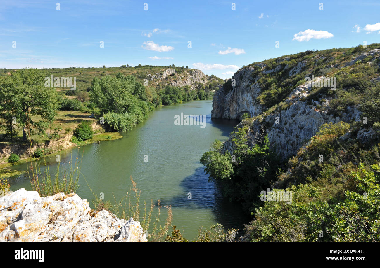 Vidourle river and Cliff of Saint-Sériès in Languedoc Roussillon, France Stock Photo