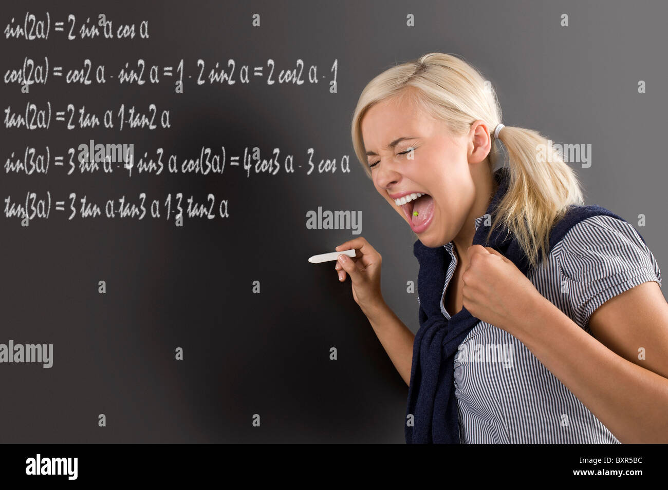 School картинка. школа в ницце. Your school nice. I go to school. What do you like most about your school письмо.