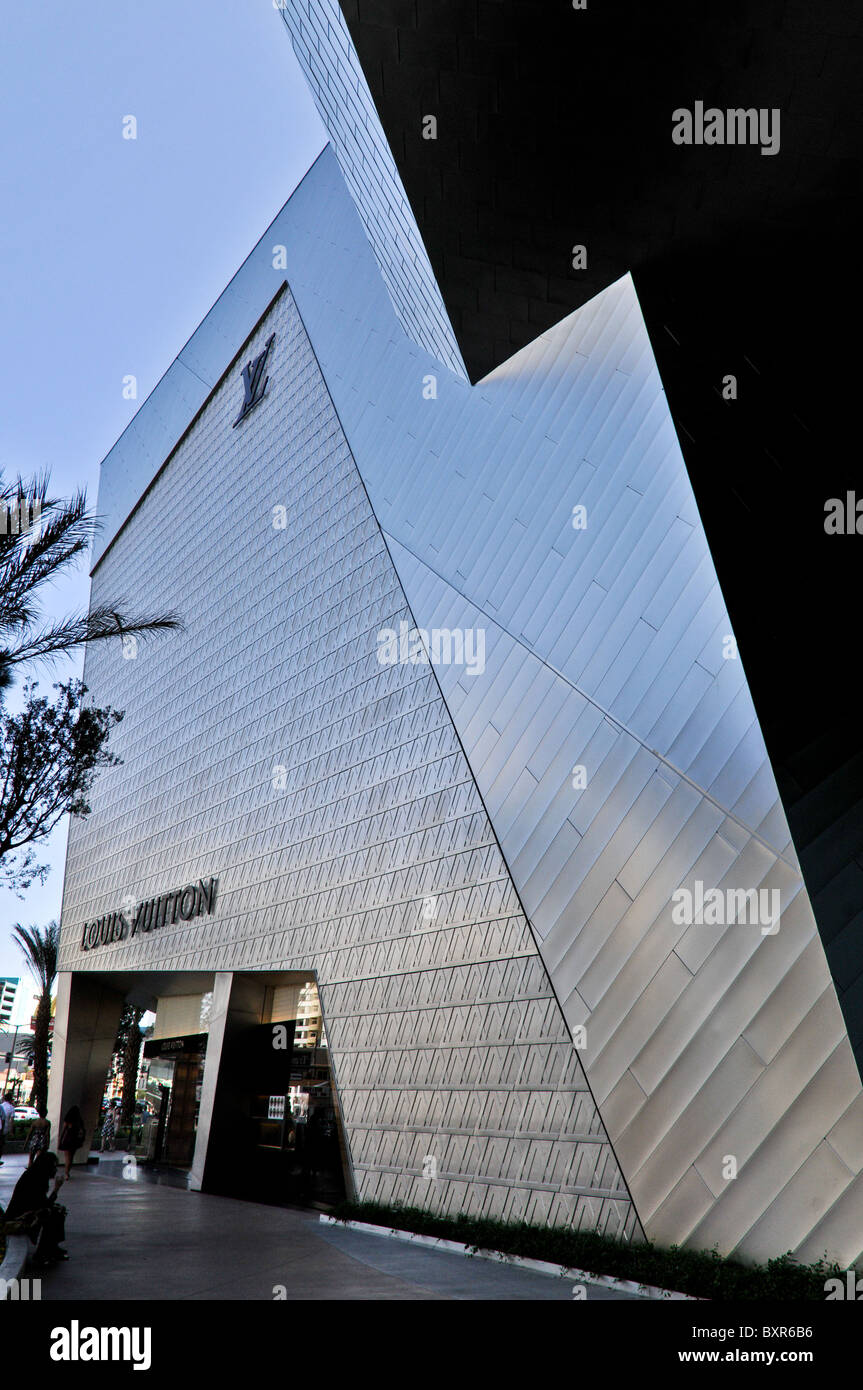 Angular architecture hi-res stock photography and images - Alamy