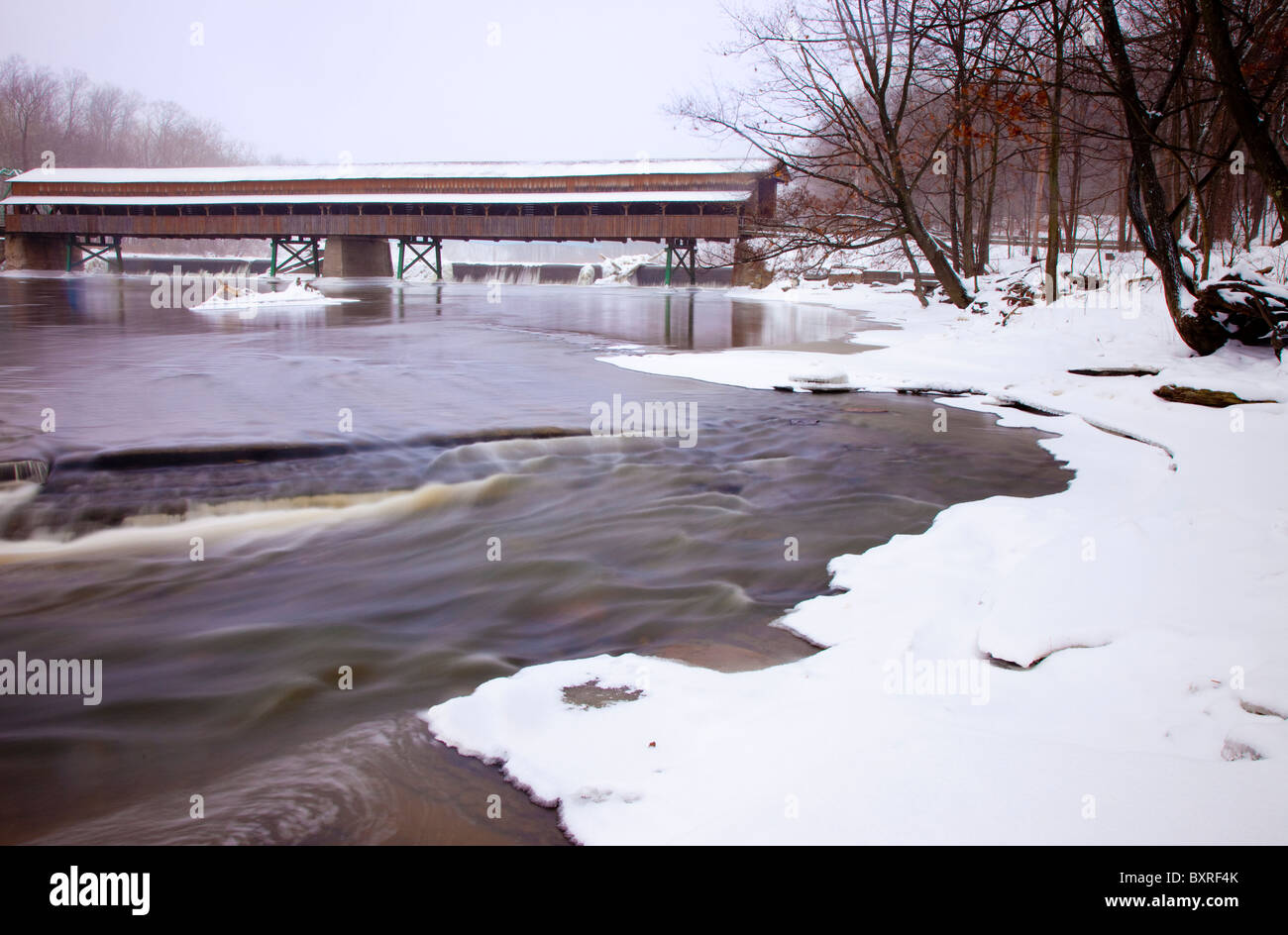 Ohio harpersfield covered bridge hires stock photography and images