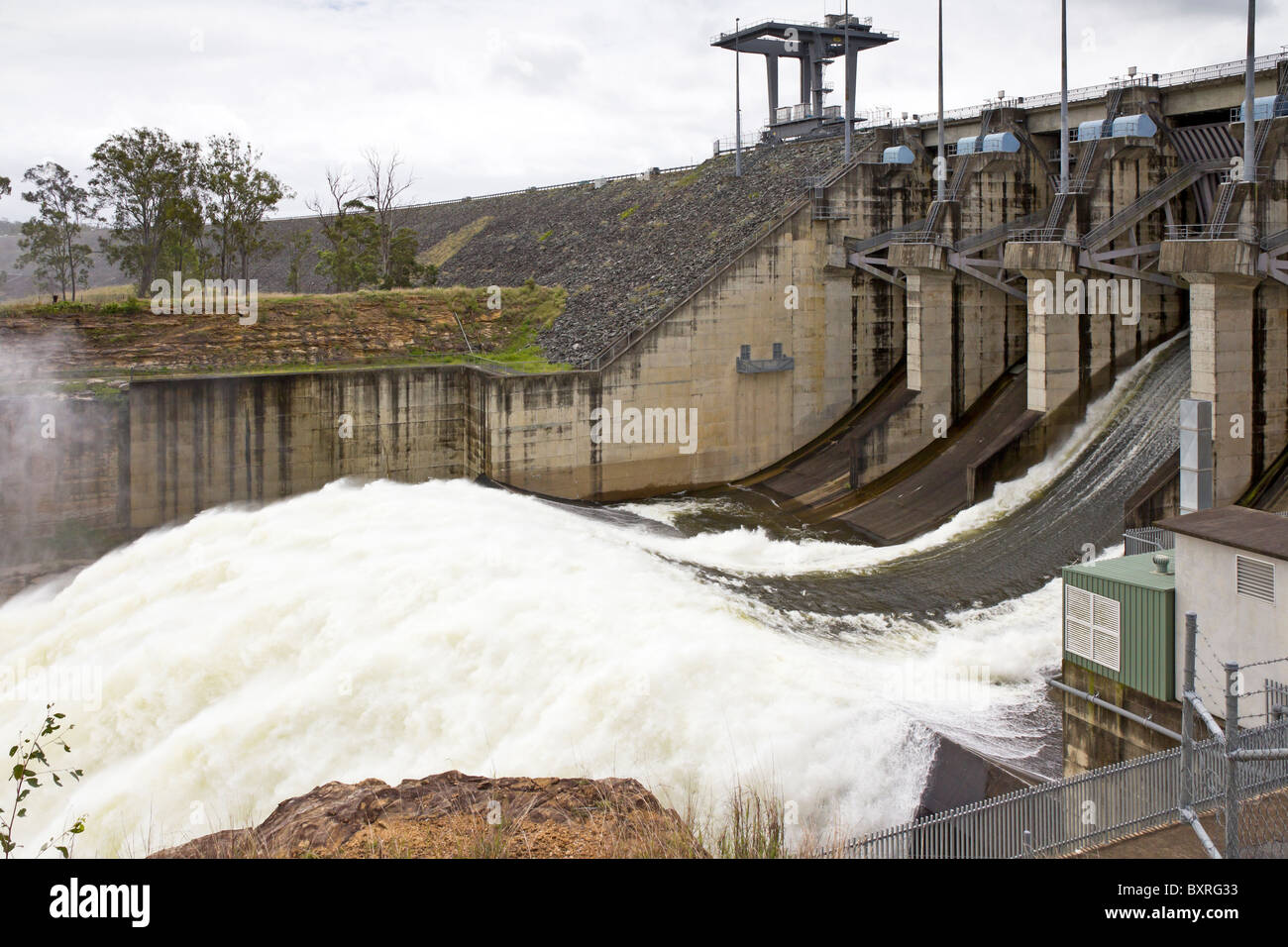 Wivenhoe dam hires stock photography and images Alamy