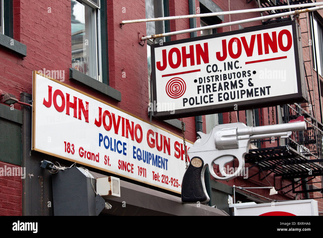 John Jovino Gun Shop in Little Italy, New York City Stock Photo