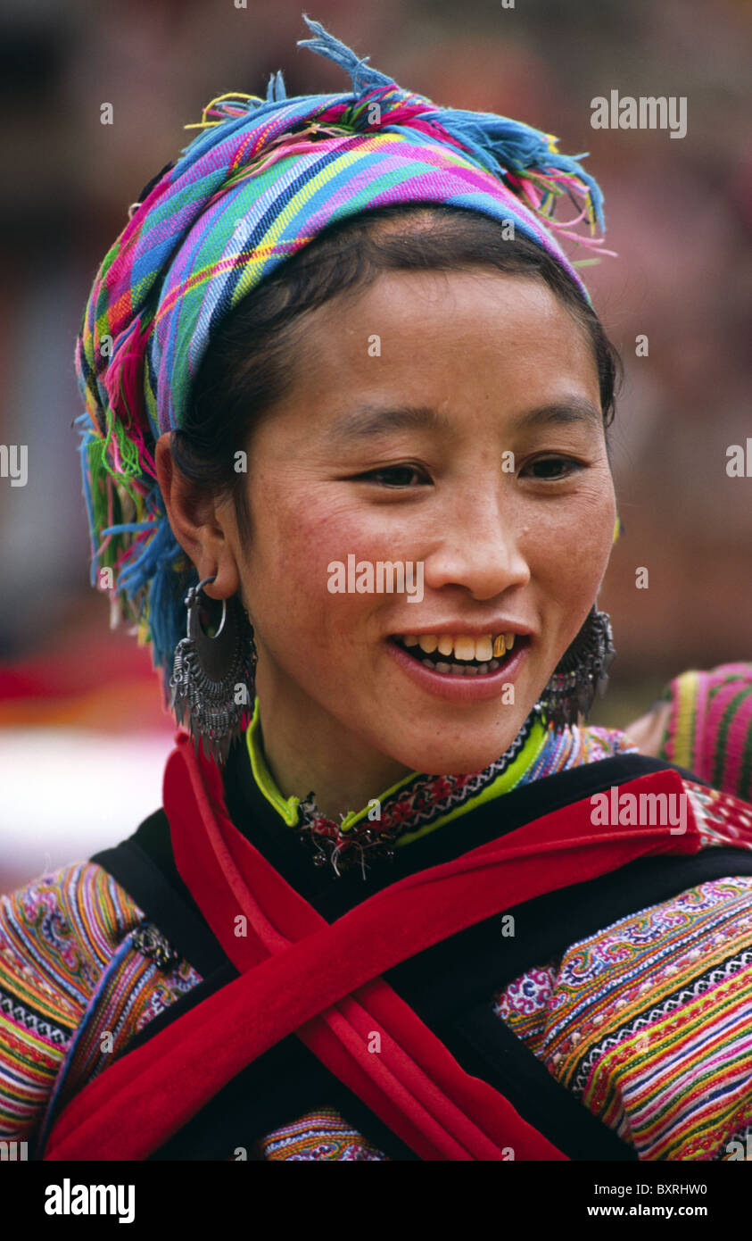 Flower Hmong minority woman at the Can Cau market, near Bac Ha. Lao Cai Province, Northern Vietnam. Stock Photo