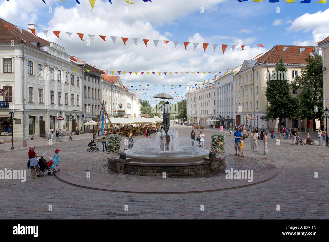 Estonia, Tartu, Statue and fountain on Town Hall Square Stock Photo