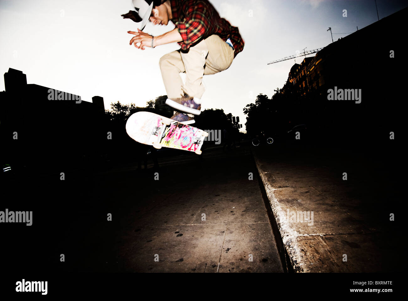 Kickflip trick hires stock photography and images Alamy