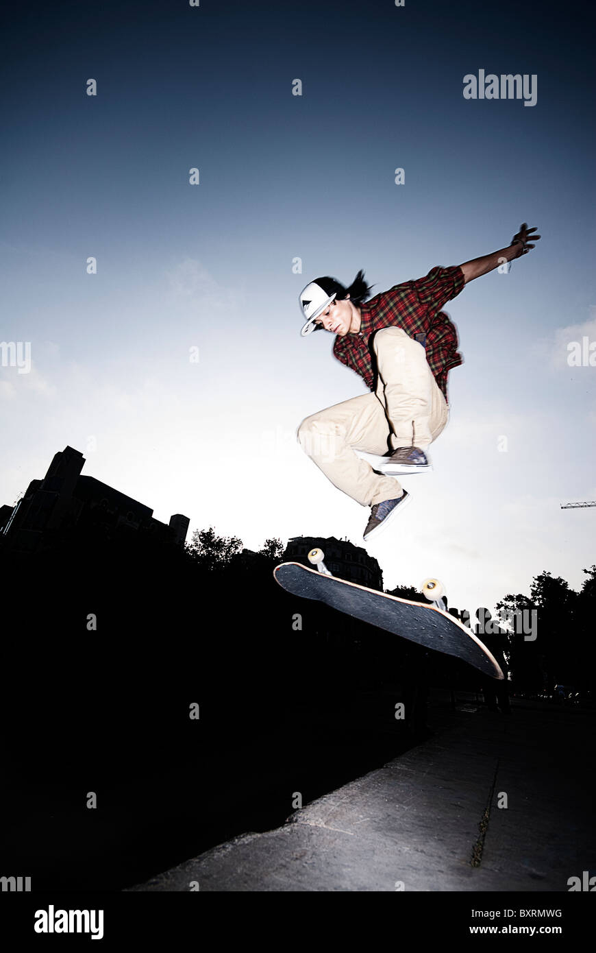 Kickflip hires stock photography and images Alamy