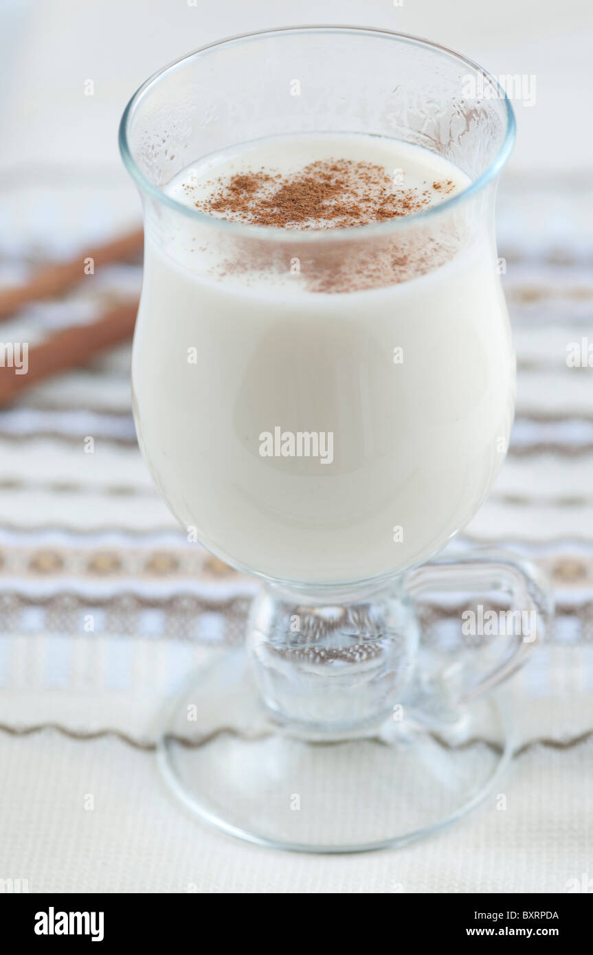 Sahlep made with milk - traditional turkish drink Stock Photo - Alamy