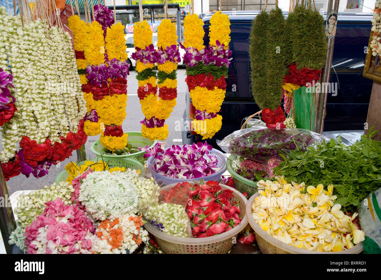 Singapore, Little India, Flower garlands Stock Photo Alamy