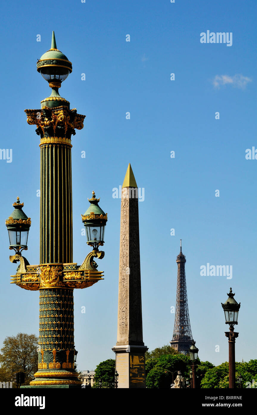 The Obelisk and the Eiffel Tower, Place de la Concorde, Rive droite, Paris, Île-de-France, France, Europe Stock Photo